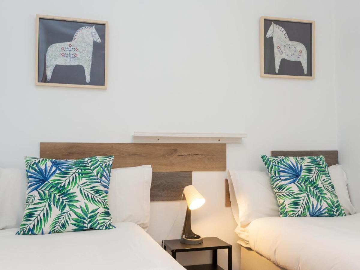 Click&Flat Fira Castelao Daire L'Hospitalet de Llobregat Dış mekan fotoğraf